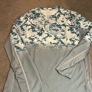 Large HUK fishing shirt